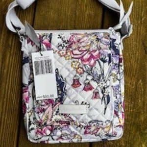 Vera Bradley RFID Mini Hipster in Humingbird Park - NWT